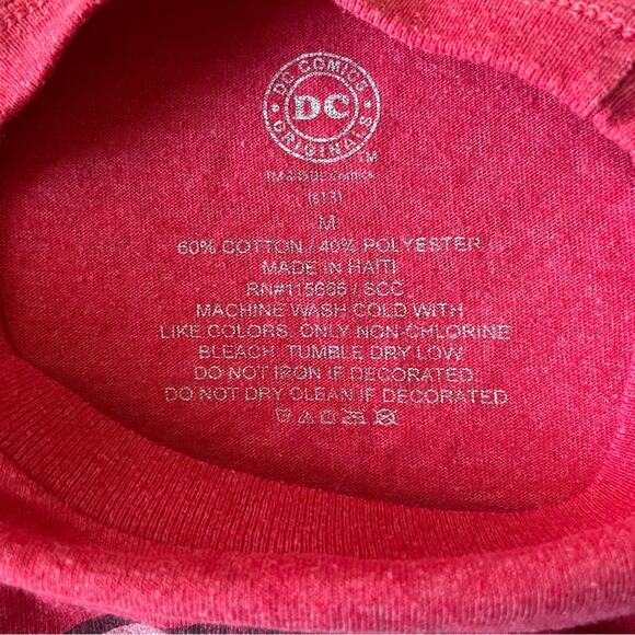 DC Comics The Flash Distressed Short Sleeve T-Shirt - Picture 2 of 2